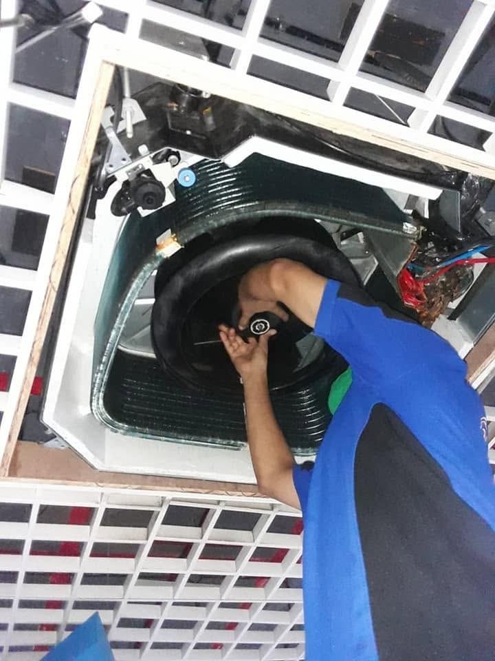 Cassette AC coil and fan servicing